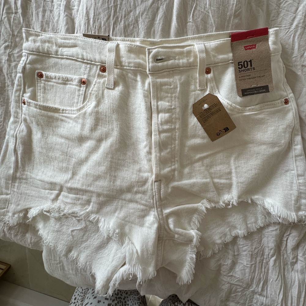 NWT Levi’s 501 Jean shorts